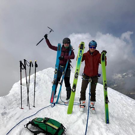 The Matterhorn Hostel Zermatt Bagian luar foto