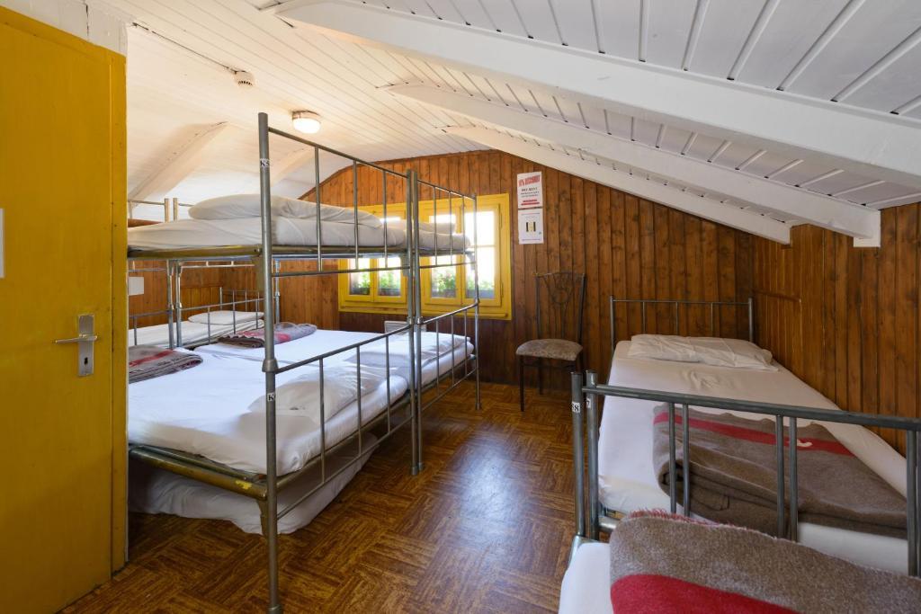 The Matterhorn Hostel Zermatt Ruang foto