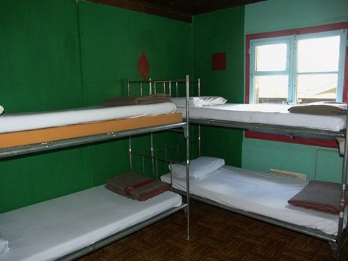 The Matterhorn Hostel Zermatt Bagian luar foto